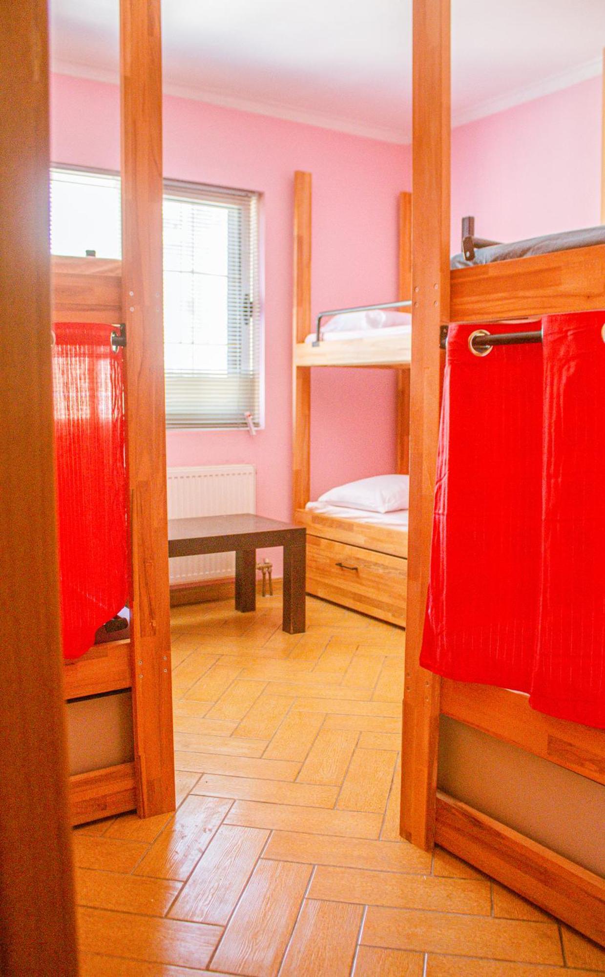 Hostel Albania Tirana Exterior photo